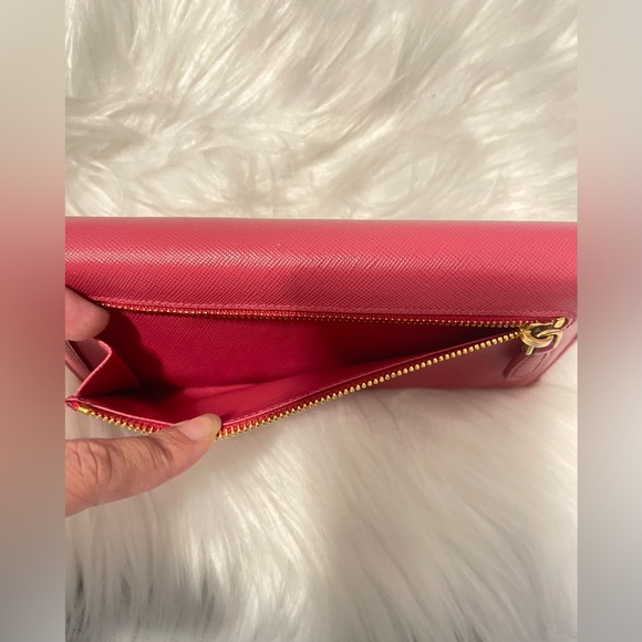 PRADA SAFFIANO LONG WALLET EUC - Picture 5 of 11